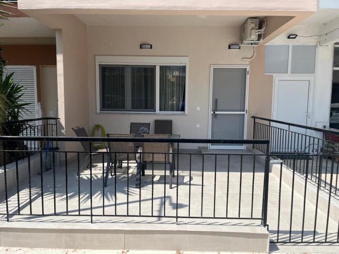 Luxury Apartment 150m from the sea No2