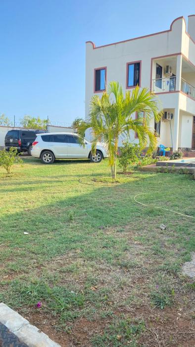 BEAUTIFUL PRIVATE LUXURY VILLA WITH SWIMMING POOL,WIFI and GARDEN