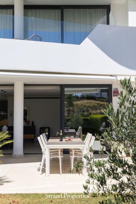 Modern Garden Villa Apartment with a Spacious Terrace