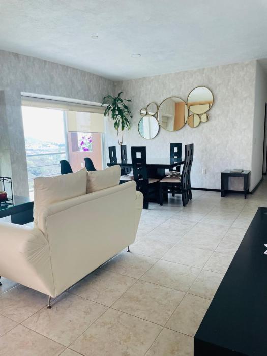 Apartment with Pool, Gym & AC Suite