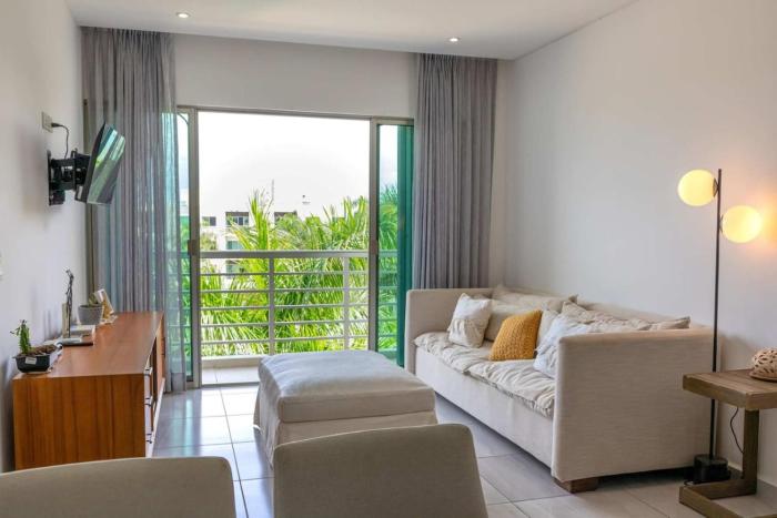 Spacious Apt with 2BR and Pool