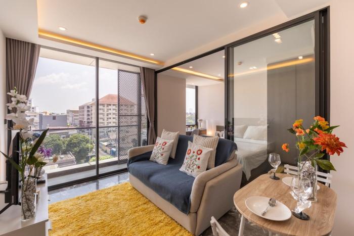 Luxury Thonglor SQmt40 1Bed 1Living GYMPoolNetflix