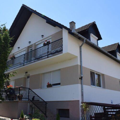 Andrea Apartman