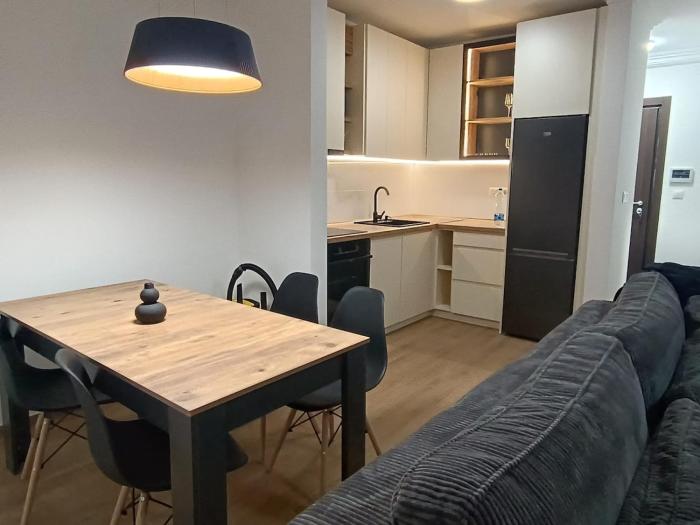 Luxury duplex with underfloor cooling plus parking