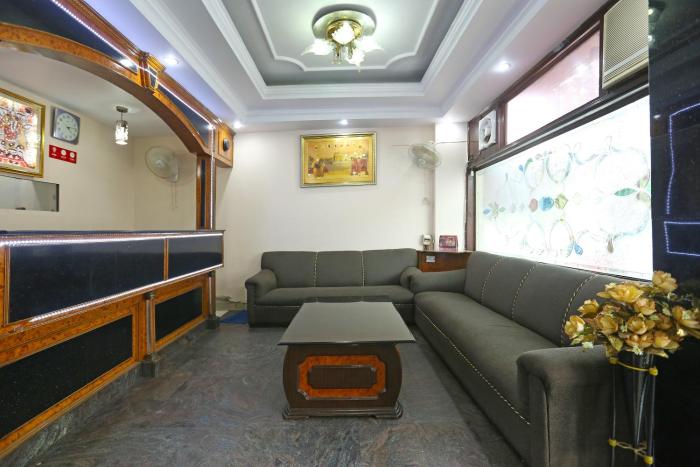 Hotel O Gold Palace