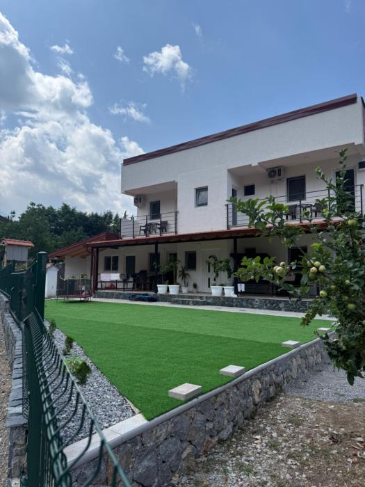 The Brothers Villa