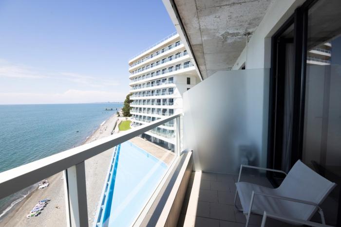 Bamboo Beach Apartments
