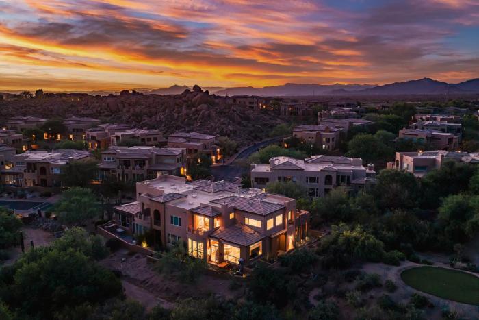 White Feather 3BR Retreat Pool Spa & View