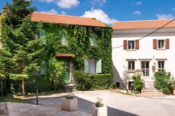 Apartments with parking space Momjan, Central Istria - Sredisnja Istra - 27258
