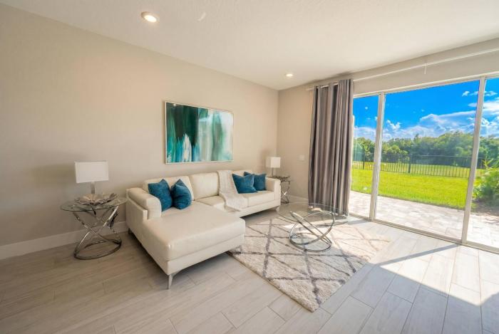 Modern 3BR Home Near Disney Reunion