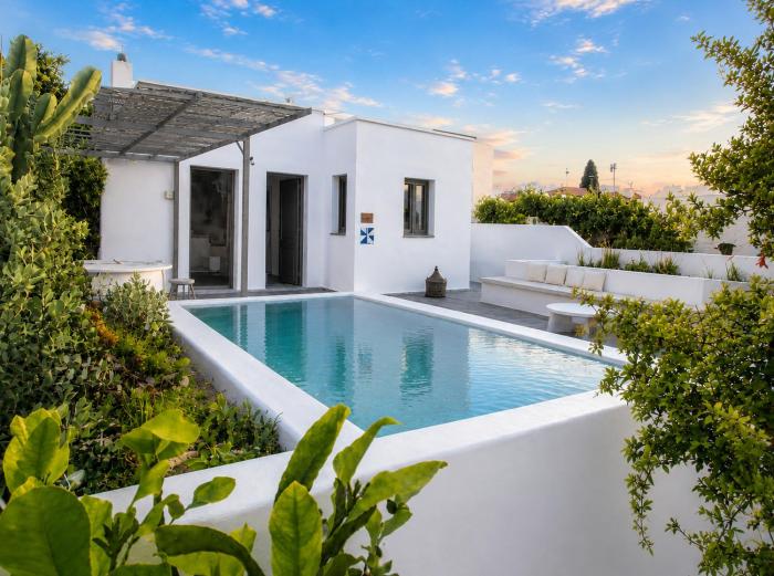 South Grinn - Authentic Greek Living