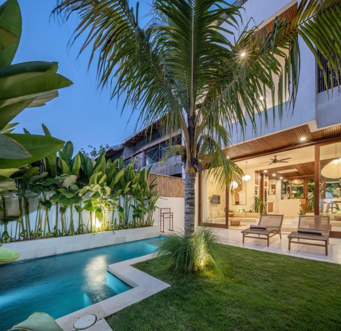 NEW 2BR Luxury Villa with Pool & Rooftop in Uluwatu