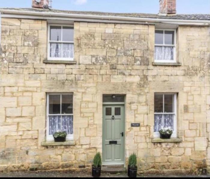 Traditional cottage in central Painswick