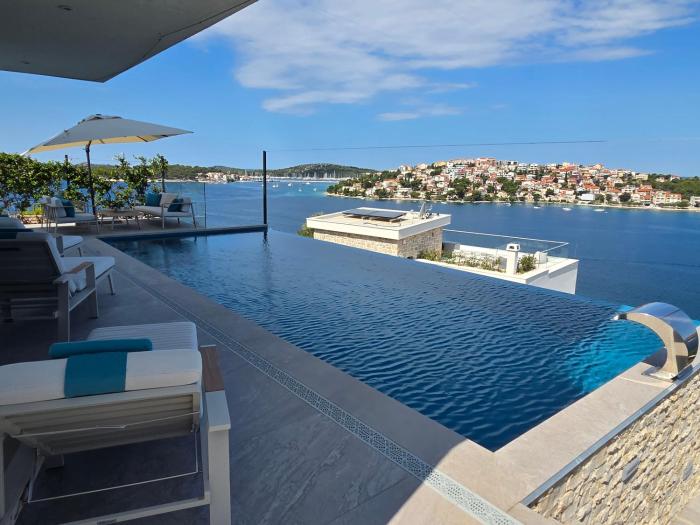 Villa Aurea Lux - Exclusive Private Spa and Infinity Pool