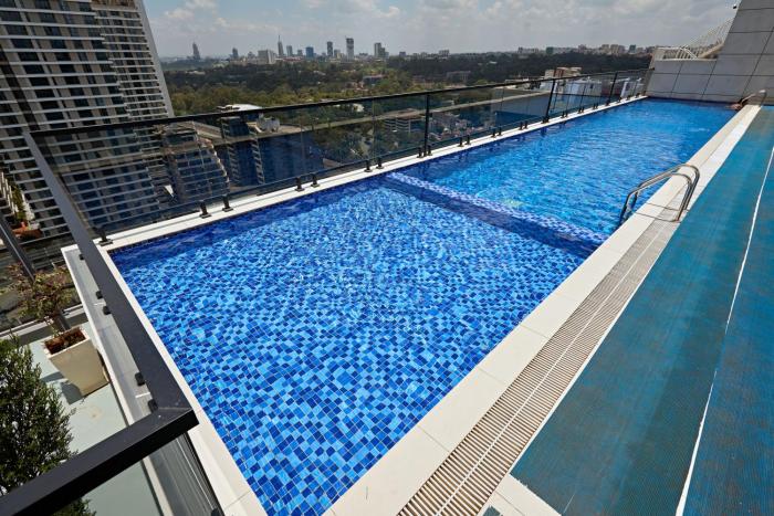 Misty Springs Westlands Breakfast Included Rooftop Infinity Pool & Gym