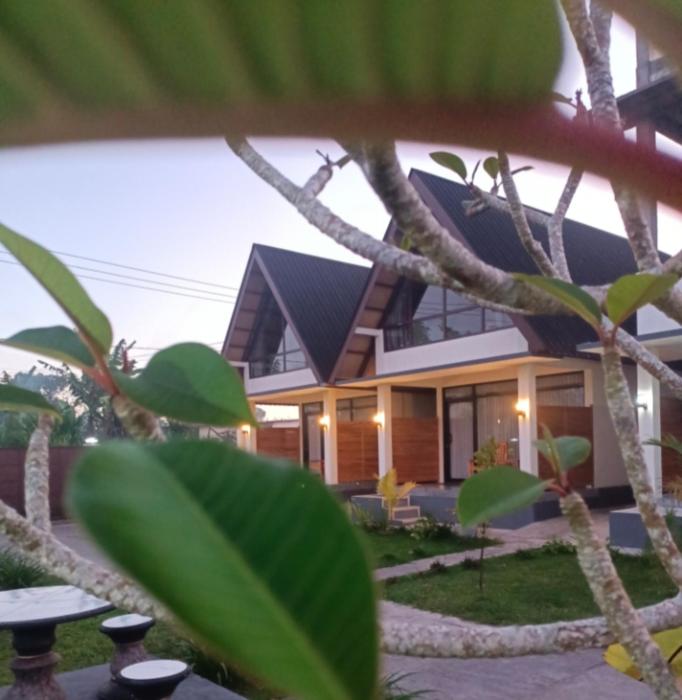 Puri Gajah Homestay and Villas