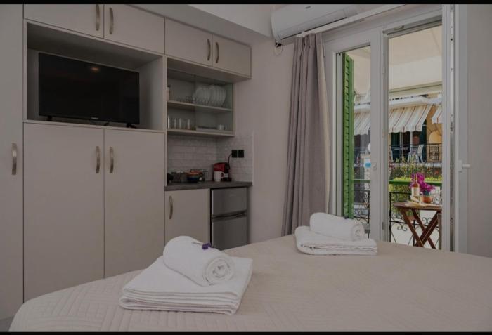 Dimitra Suites