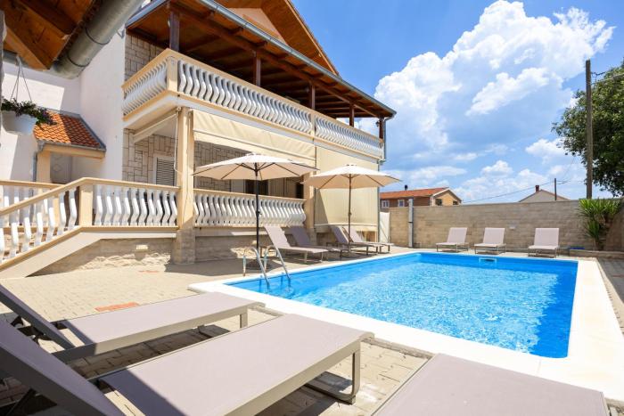 My Dalmatia - Apartment DaDa 3 with pool