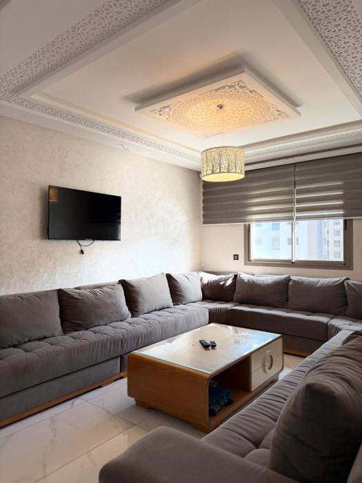 modern 3 BR Kasr Marjan