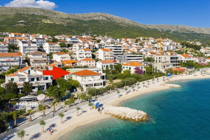 Calma Beachfront Apartments