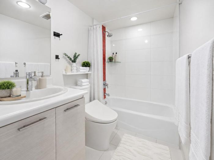 2BR City Escape Near Waterfront