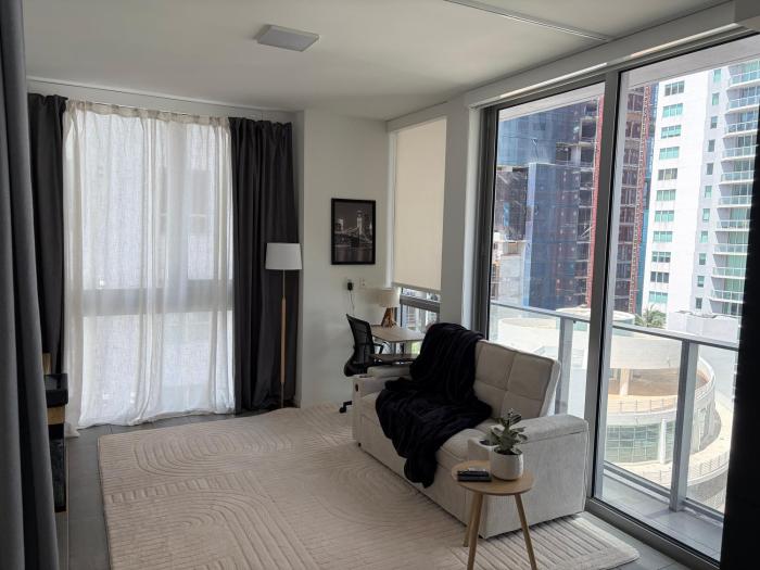1BD Views l Pool & Gym l Downtown Miami