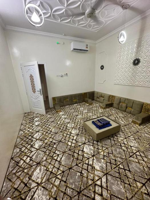 بيت وشقق في الاشخرة