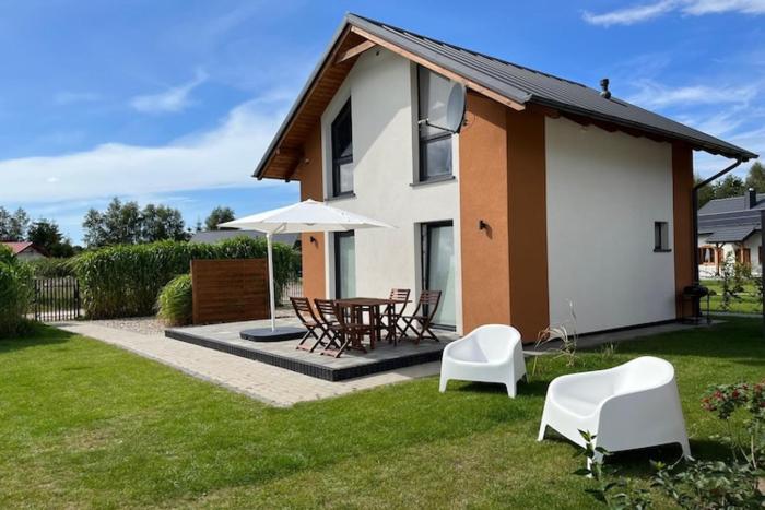 Holiday home with terrace, large garden
