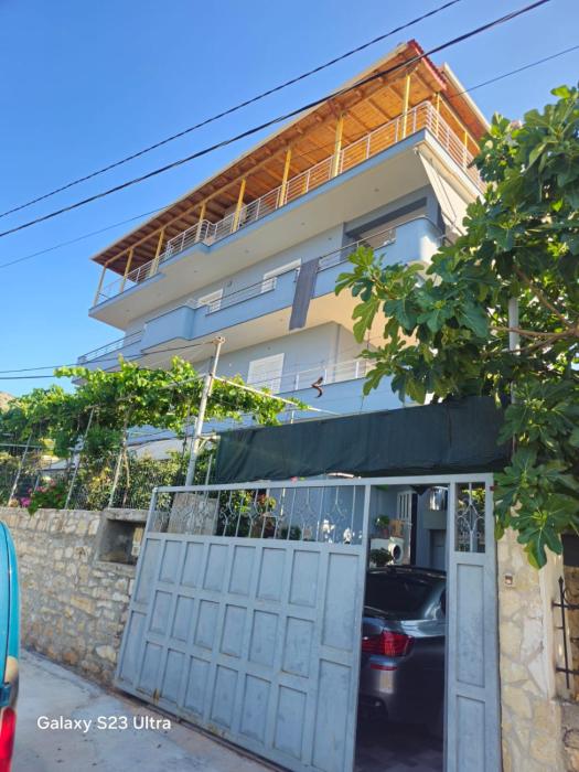 Eljo Apartment
