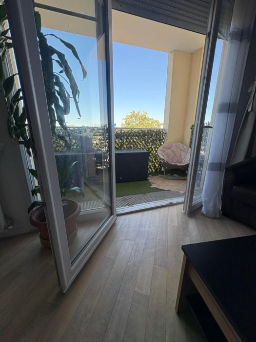 Cozy F2 proche PARIS et CDG