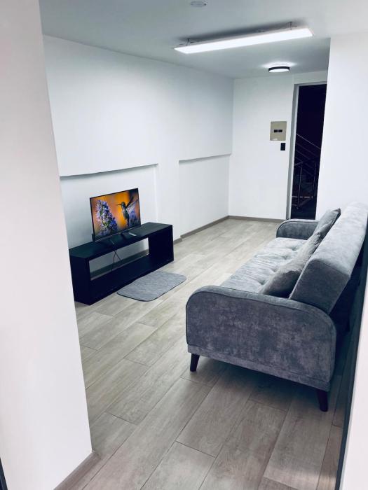 New Apartment in Plaza Foch Norte, Quito