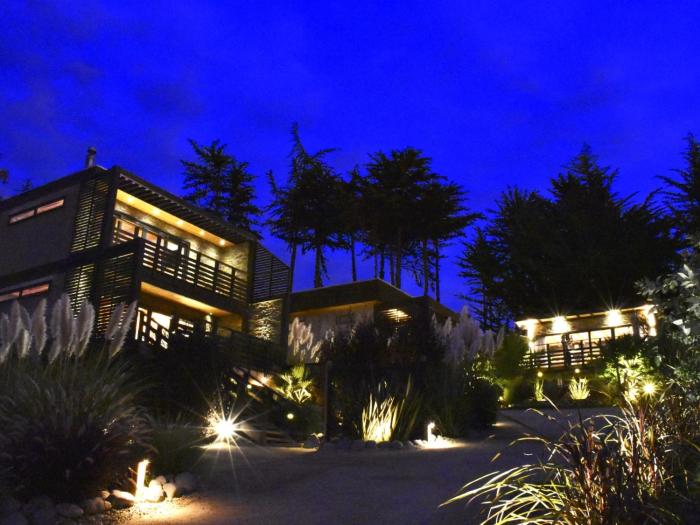 --- ONDA DE MAR VILLAS --- Villas Privadas Boutique para Dos - Vistas al Mar - Sesión de Hidromasaje Opcional - Camina a la Playa - Quincho Privado - Cerca de los Mejores Restaurantes