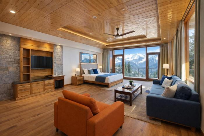 LN Grand Premium & Luxury Suites, Manali