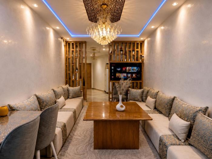 Appartement Familial Spacieux 7 Pers , Près Aéroport