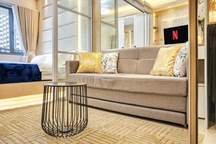 Modern Stay at Fame Residences