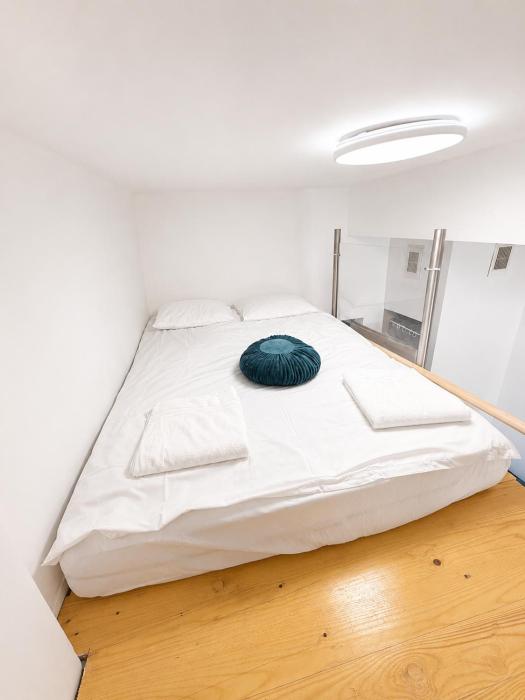 Central Loft Apartments with Free Parking
