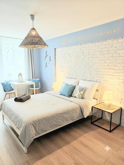 Holy Shell! Apartment