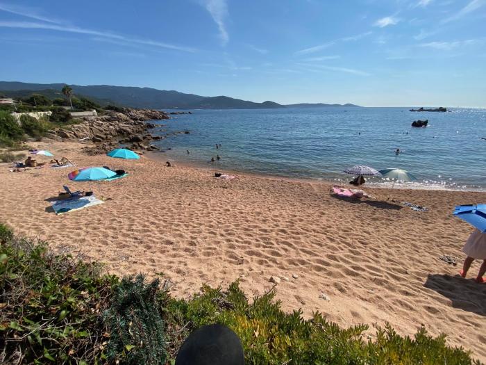 Villa Les pieds dans leau accès privatif à la mer