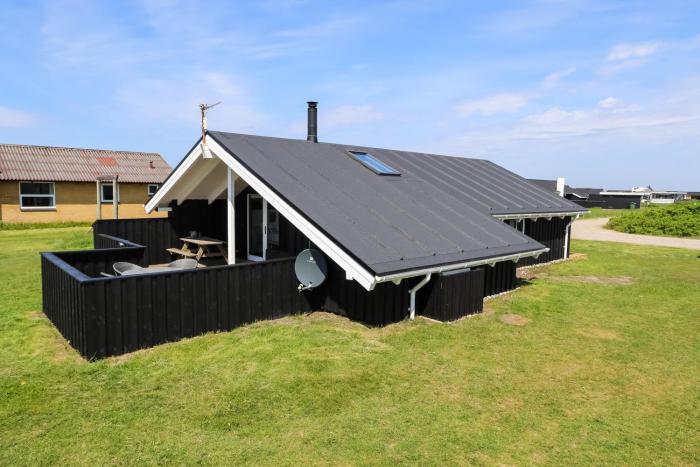 Holiday Home In Vrist For 6 W Sauna & Pet Sj249
