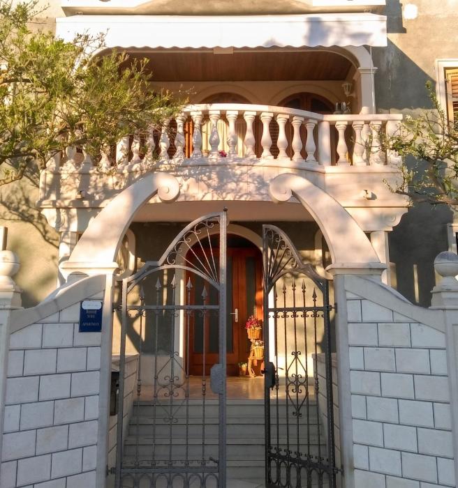 Comfortable Studio in Sumartin with Sea View - 22 m²