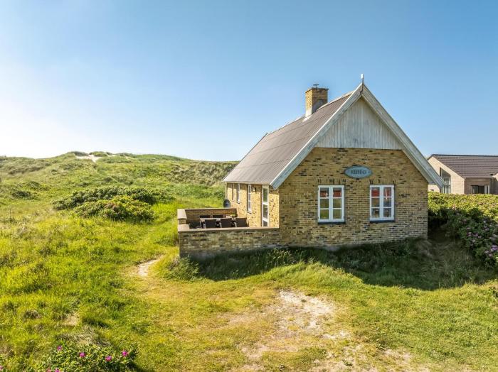 Feriehus På En Ugenert Grund Sj57