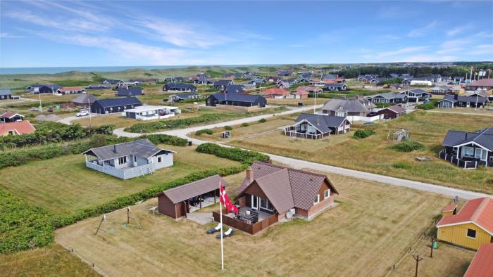 Lovely Renovated Holiday Home Near The Sea Sj643