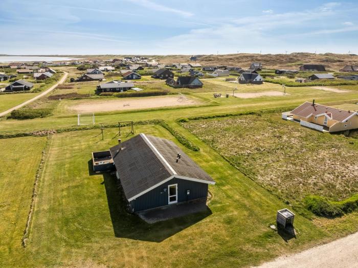 Holiday Home 250M From The North Sea Sj206