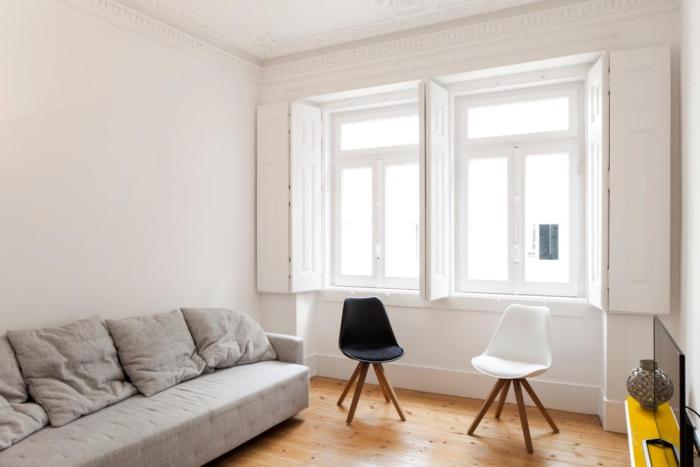 Stylish Apartment in Chiado Quiet and Central