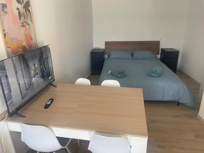 Robledo de Chavela, apartamento con cama doble y sofá cama doble en el centro de Robledo de Chavela