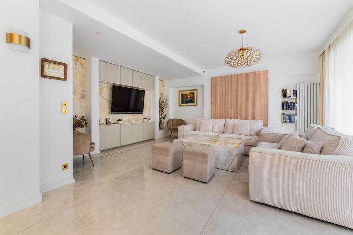 Luxury flat Neuilly