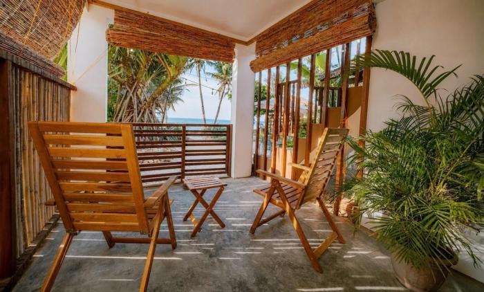 Beachfront Seaview Studio - Jacking Horse Surf Spot