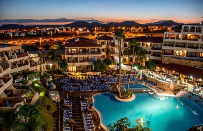 Royal Park Albatros Heated Pool Apartment
