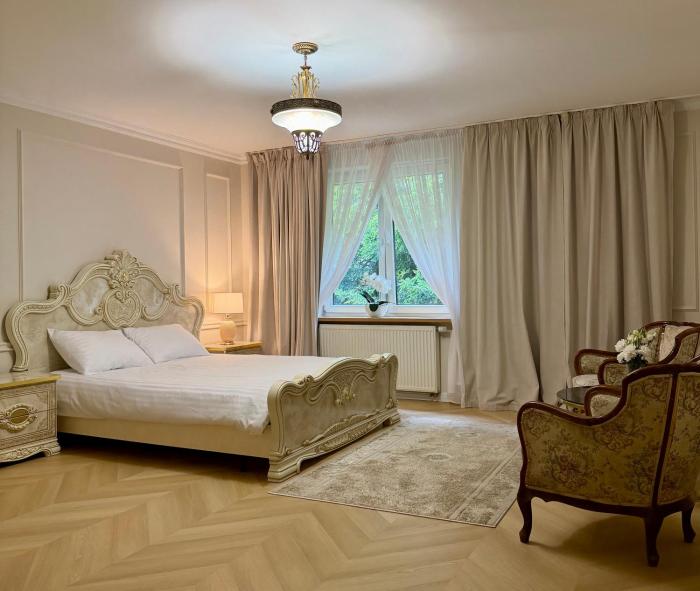 Hotel Pałac Akropol