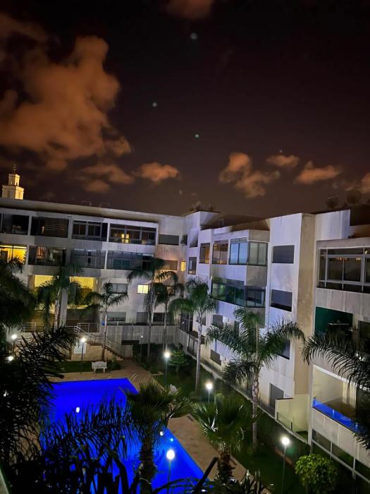 Modern 2-Bed Apartment
